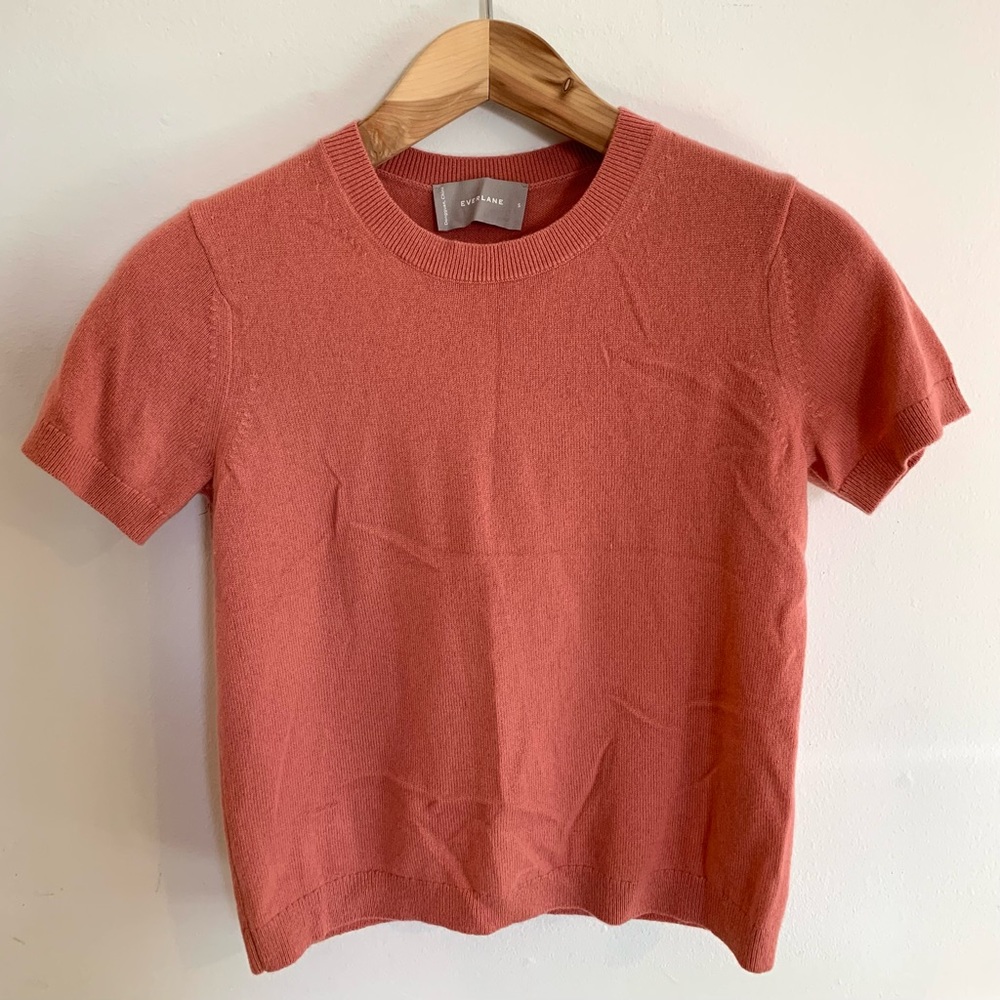 EVERLANE “The Cashmere Sweater Tee” in Pink Topaz (coral or peach) - Size Small